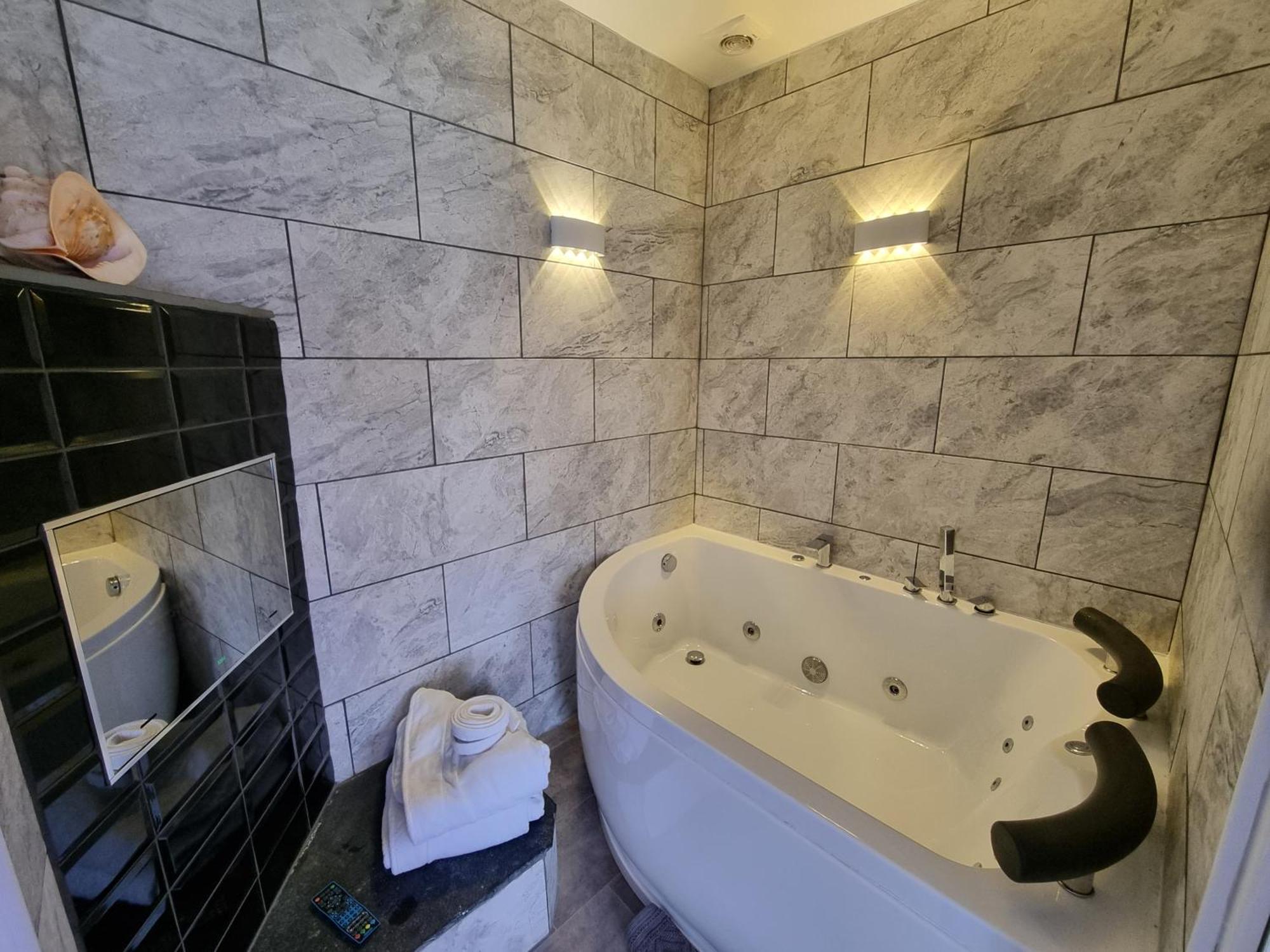 Tiffy's Place (adults Only) Casa de hóspedes 4*